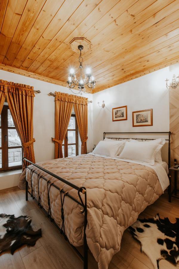 Gjirokastër Hotel Ss Kekezi מראה חיצוני תמונה