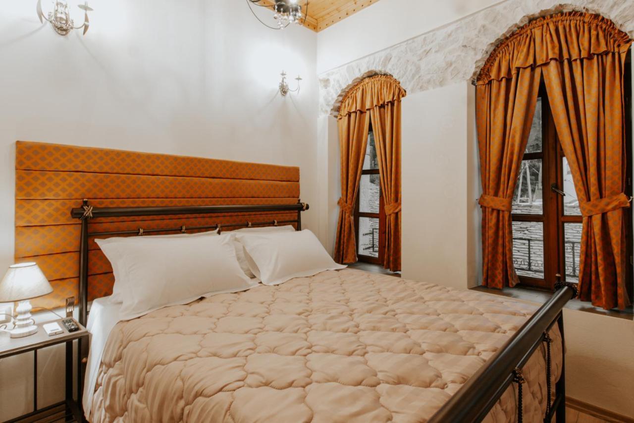 Gjirokastër Hotel Ss Kekezi מראה חיצוני תמונה