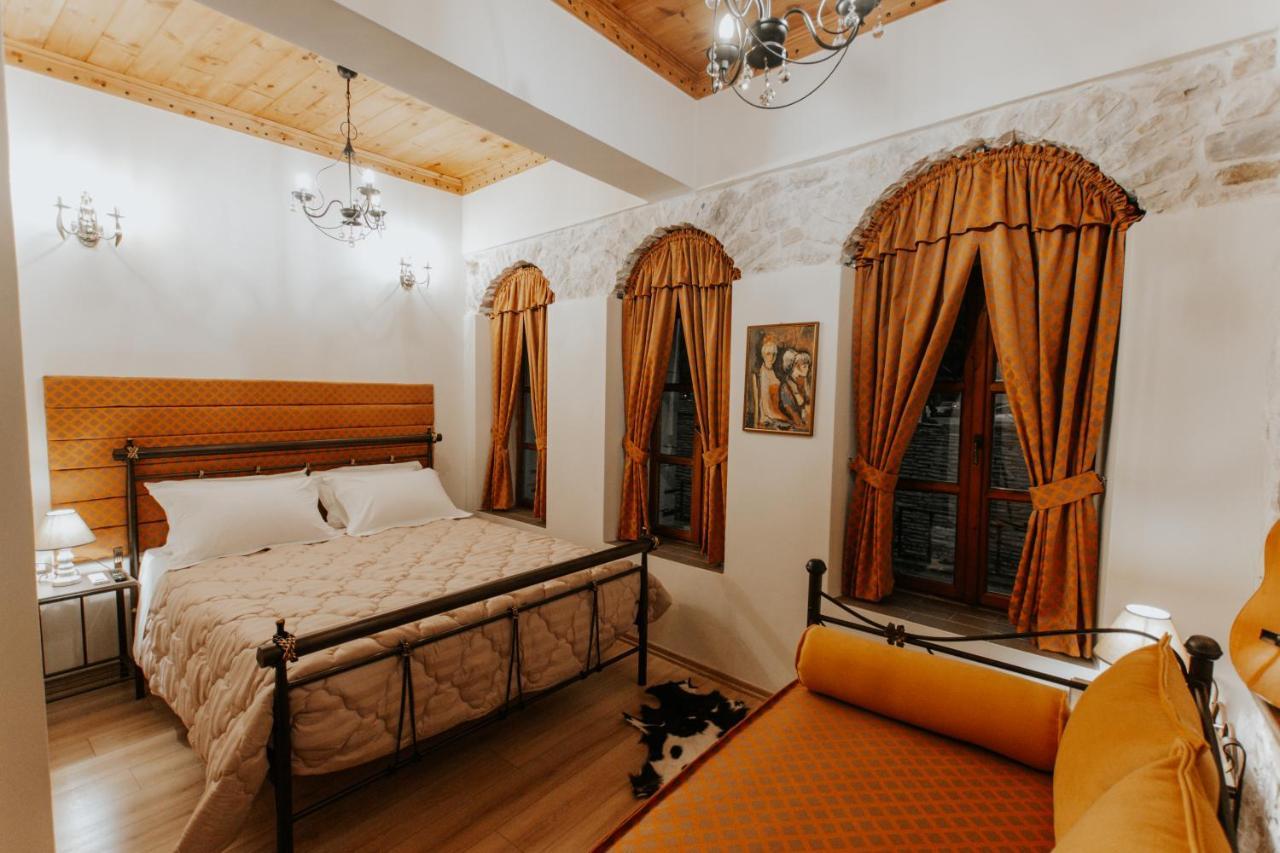 Gjirokastër Hotel Ss Kekezi מראה חיצוני תמונה